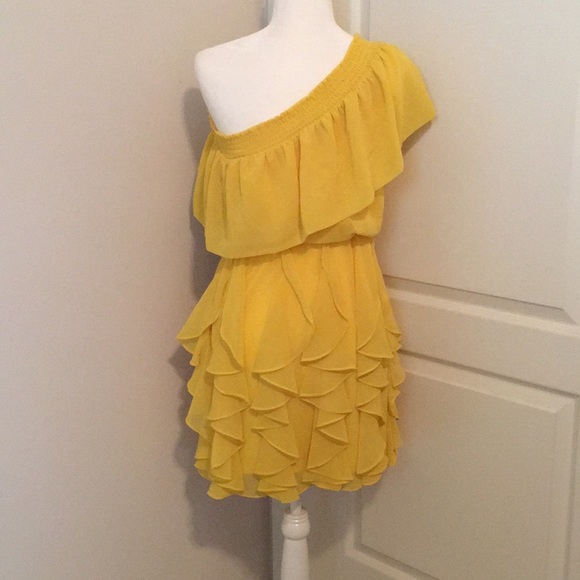 Jessica Simpson One Shoulder Ruffle Dress - Picture 4 of 8
